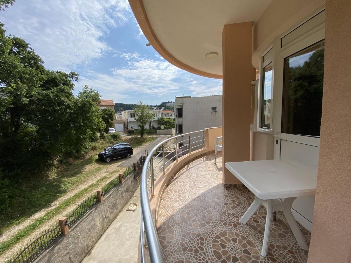 Guest House Koliqi - Hotel & Apartments أولتْسي المظهر الخارجي الصورة
