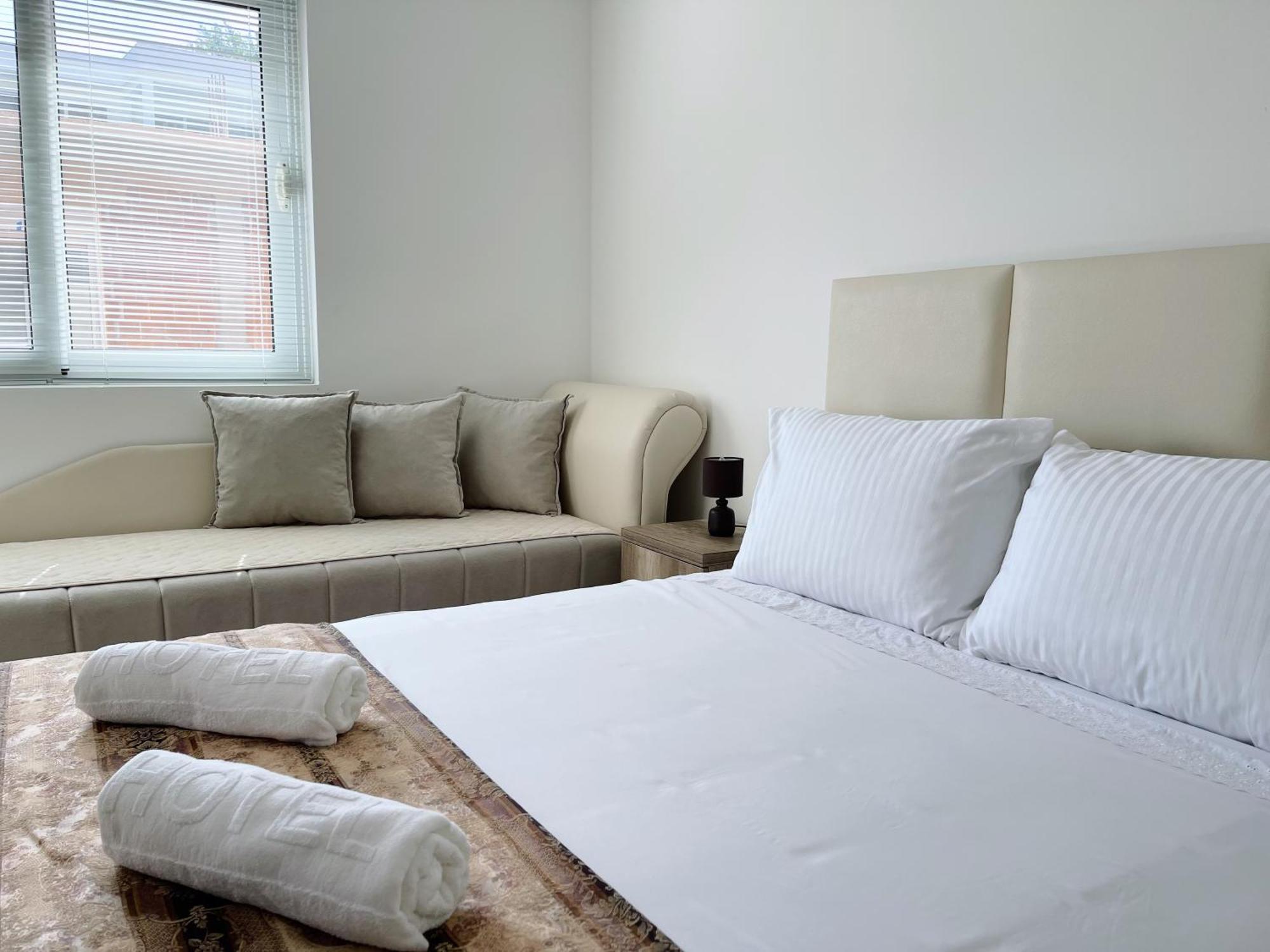 Guest House Koliqi - Hotel & Apartments أولتْسي المظهر الخارجي الصورة