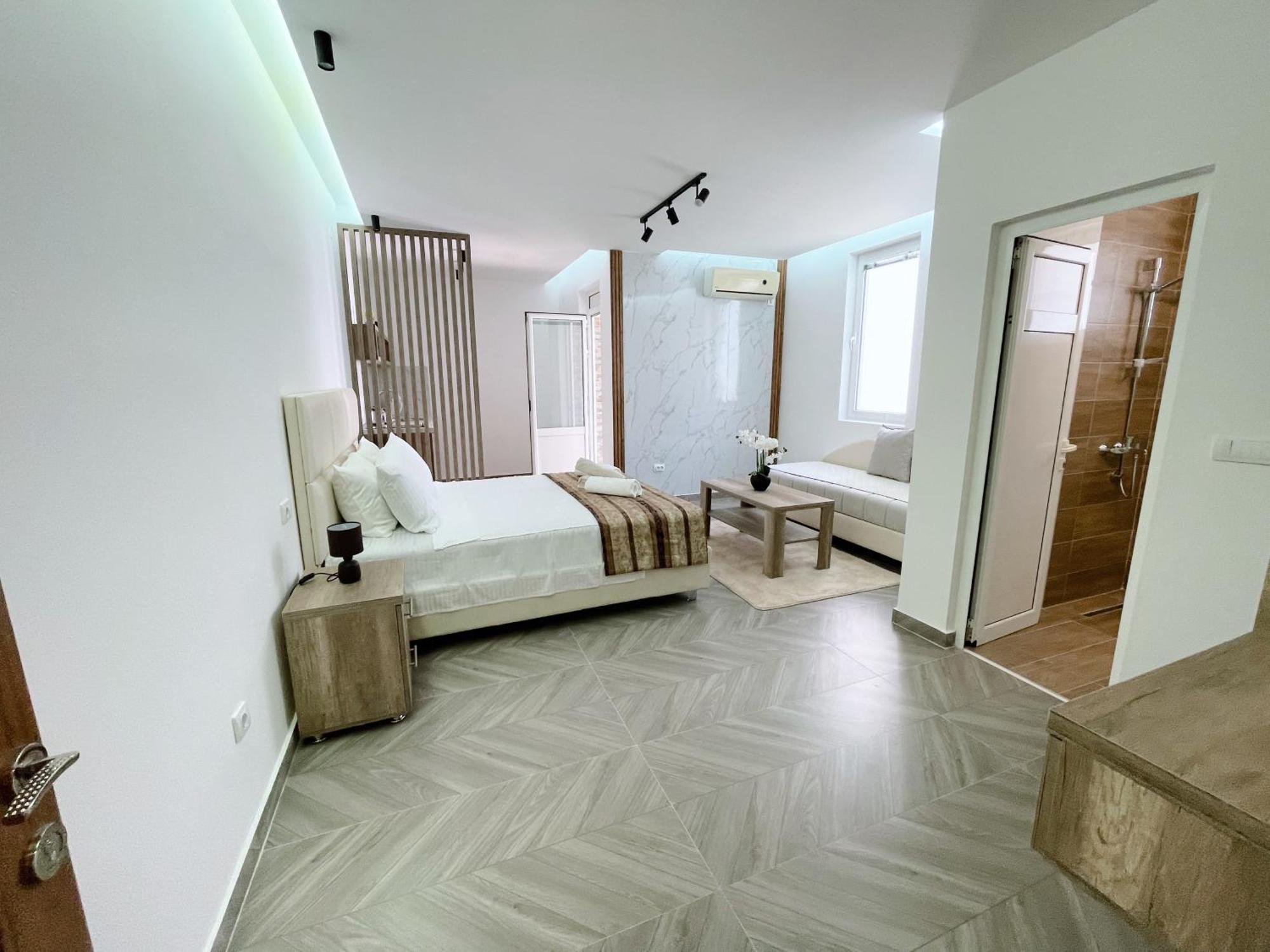 Guest House Koliqi - Hotel & Apartments أولتْسي المظهر الخارجي الصورة